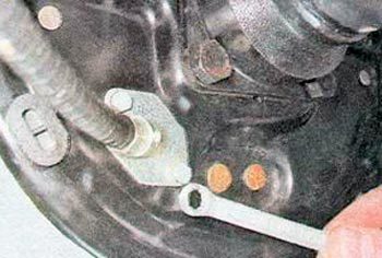 Замена заднего троса ручника на ВАЗ 2101-ВАЗ 2107