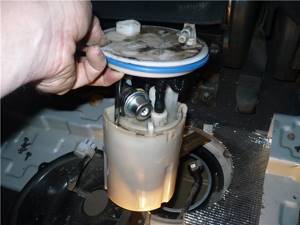 Топливный фильтр Киа Соренто: замена на дизеле 2.2, 2.5, бензине 2.4 ХМ и sorento Прайм